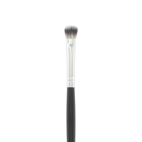 Classic eyeshadow brush